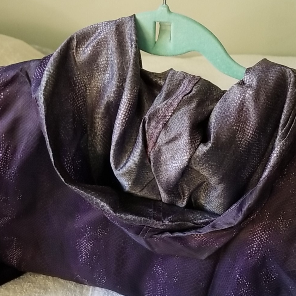love, Fire Purple Hooded Zippered Windbreaker  XL - Picture 7 of 10